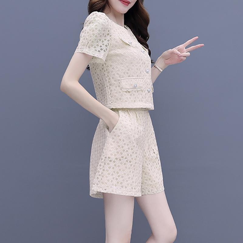 - Điểm danh các shop quần áo thời trang theo xu hướng mới nhất