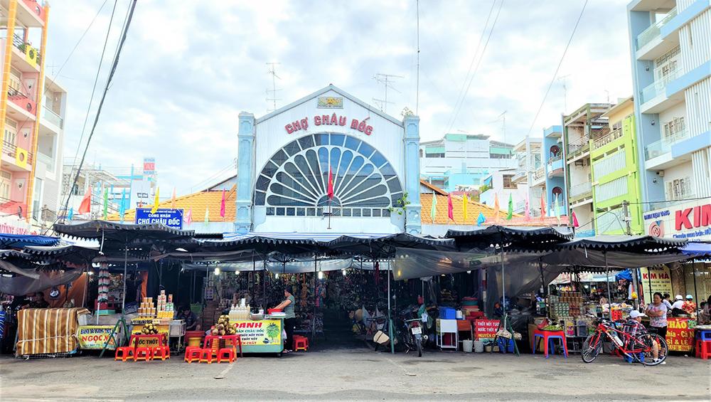 Có gì hấp dẫn ở chợ Châu Đốc – An Giang?