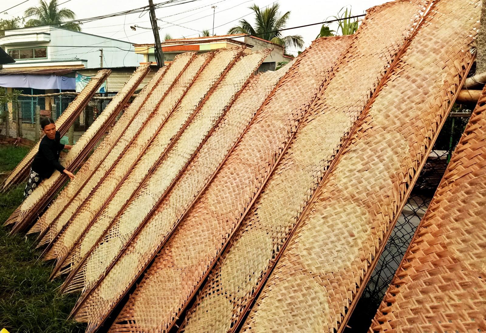 Làng nghề bánh tráng Thuận Hưng: Điểm đến lý tưởng cho du lịch ẩm thực