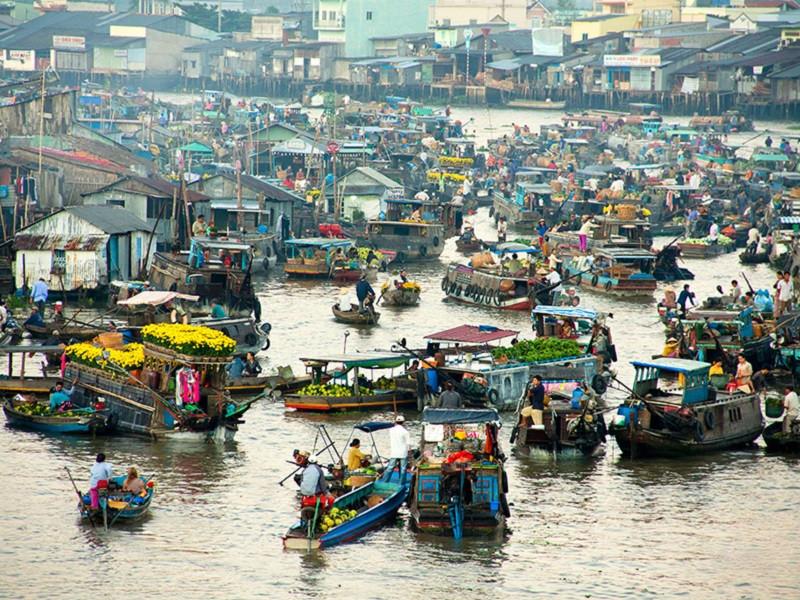 Những món ăn đặc sản không thể bỏ lỡ tại chợ⁣ nổi Nét Quê