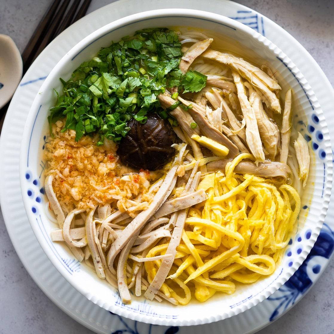 Bún Thang: Món Ăn Đậm Chất Nghệ Thuật Của Hà Nội